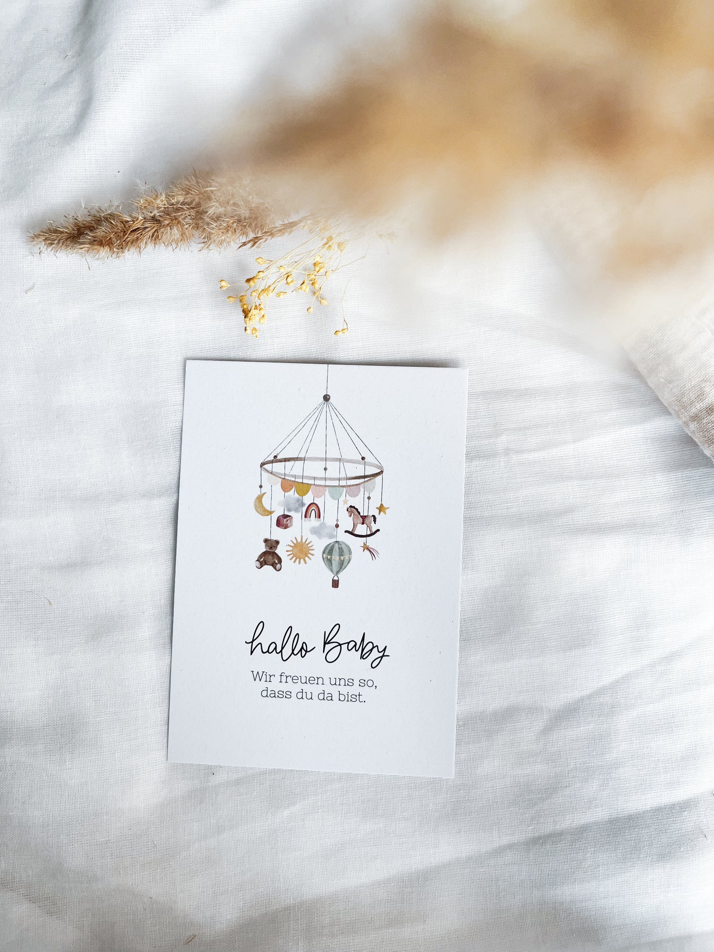 Karte zur Geburt Mobile Kinderzimmer (Postkarte A6)