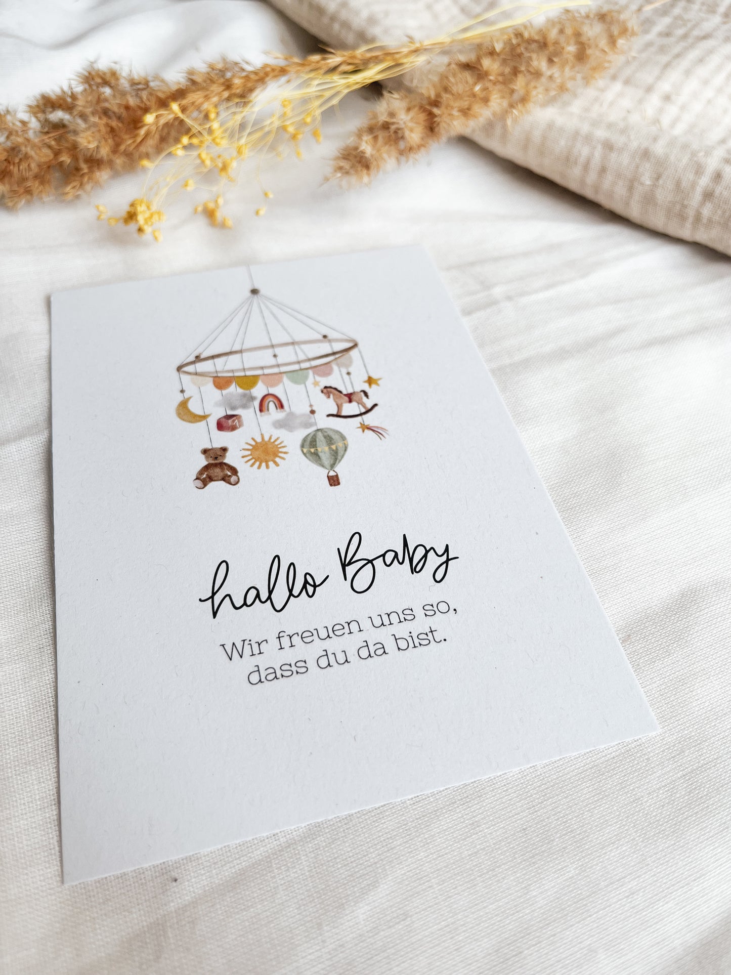 Karte zur Geburt Mobile Kinderzimmer (Postkarte A6)